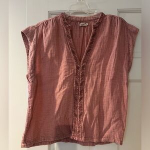 Faherty Top size s